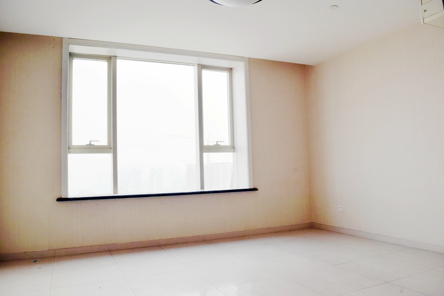 首城国际loft 中楼层 商住两用 能注册 看房方便-整租